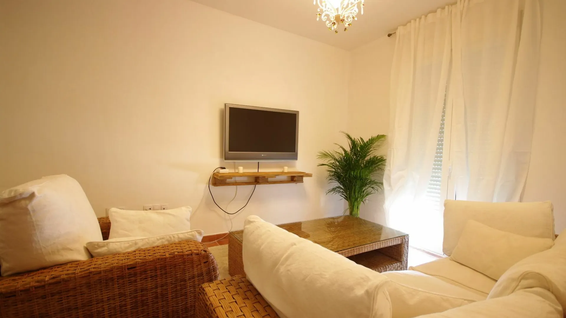 Livingtarifa - Bonito Apartamento En Facinas